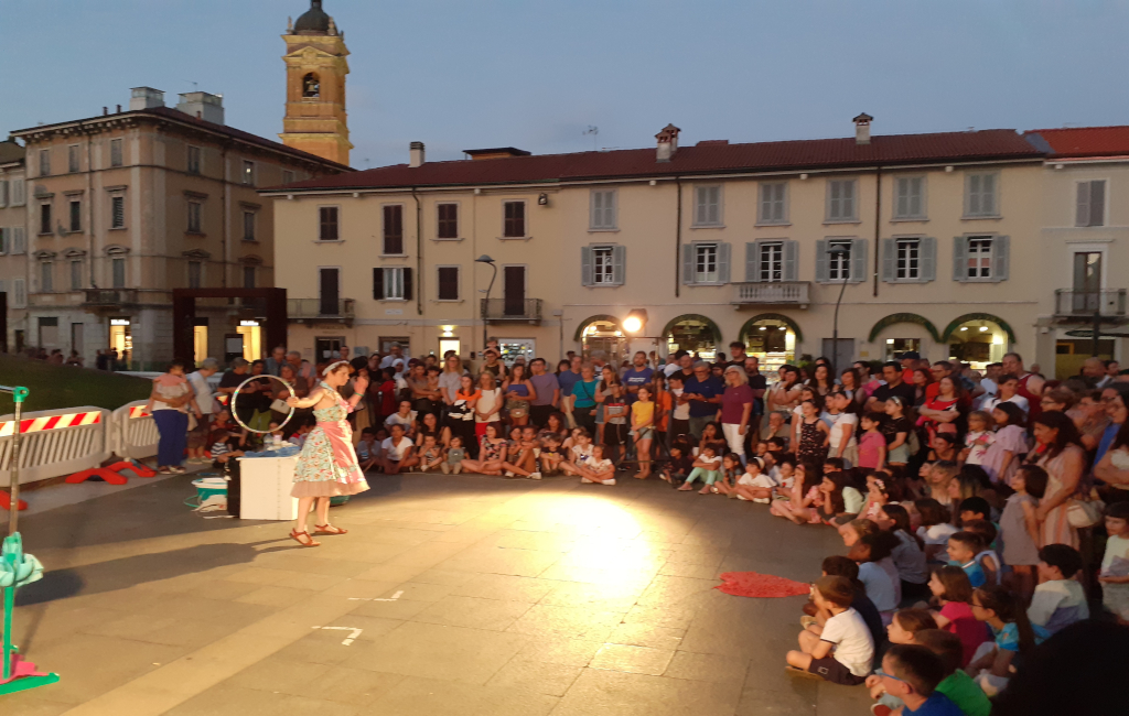 Non solo clown - piazza Trento e Trieste